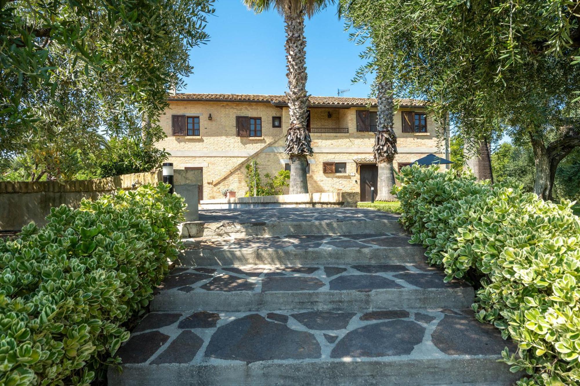 Villa Iulia - Vibra Controguerra Exterior photo