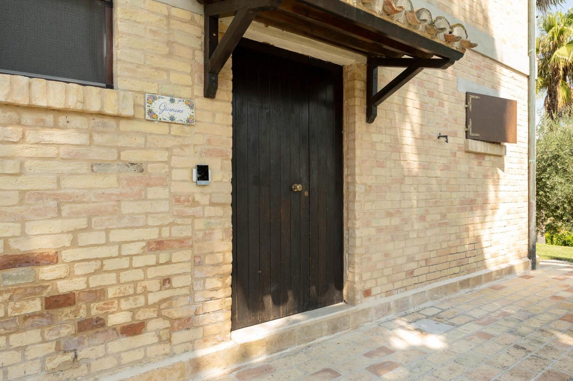 Villa Iulia - Vibra Controguerra Exterior photo