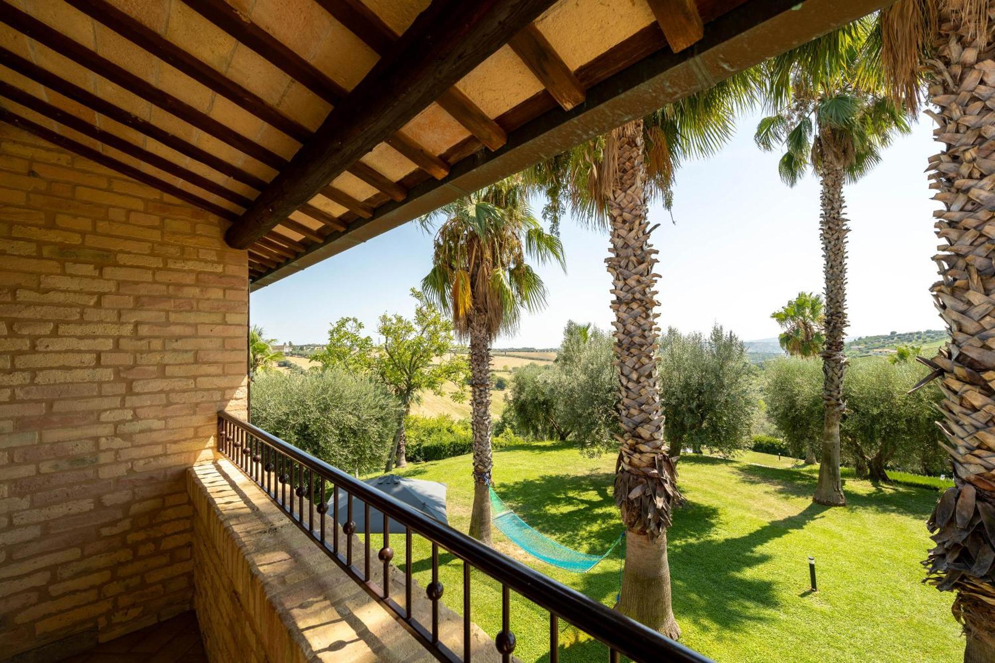 Villa Iulia - Vibra Controguerra Exterior photo